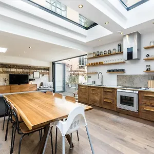 Stunning 3bd Flat Shoreditch With Hidden Garden , London United Kingdom